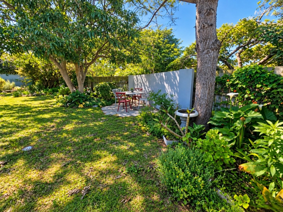 2 Bedroom Property for Sale in The Island Western Cape